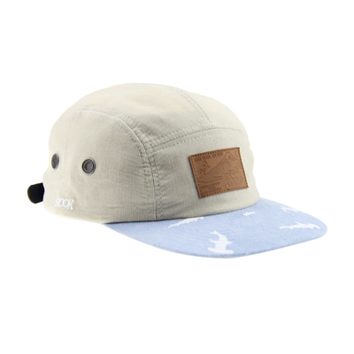 Cappello a cappello di corduroy con picco piatto e cinghia di pelle