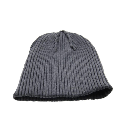 Cappello da cappello a maglia grigio personalizzabile con patch in pelle