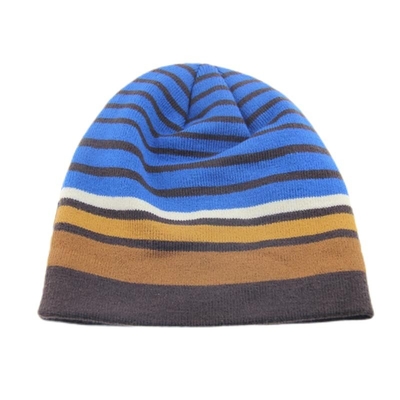 Cappelli al 100% acrilico a maglia Strisce di moda Cappelli ricamati su misura
