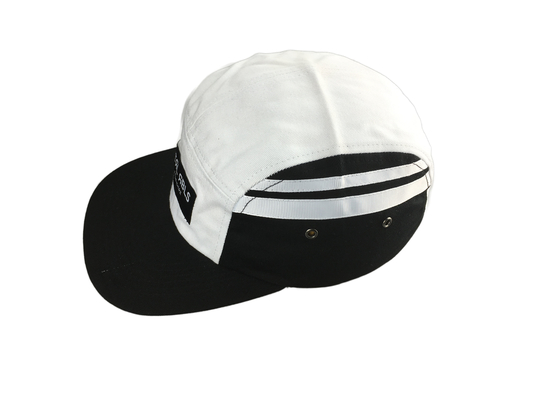 Cappelli da campo di 5 pannelli alla moda con visore PU piatto e logo dell'etichetta tessuta