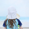 I bambini dello spazio in bianco di nuotata agitano la spiaggia che del cappuccio del cotone i bambini uv dell'estate giocano i cappelli Upf 50+